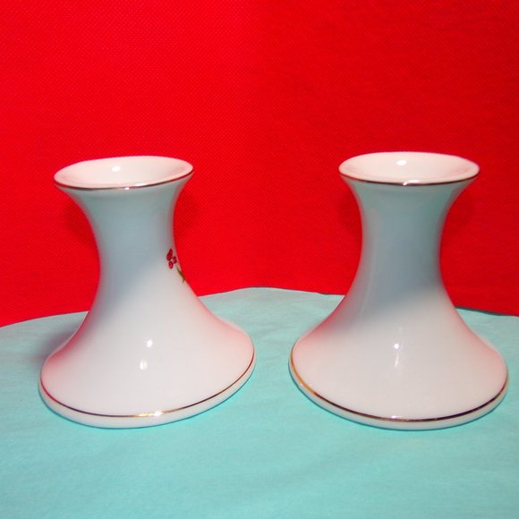 Vtg Pair Mogi Porcelain BONE CHINA Christmas Holly Candle Holders Made In Japan - Picture 2 of 4